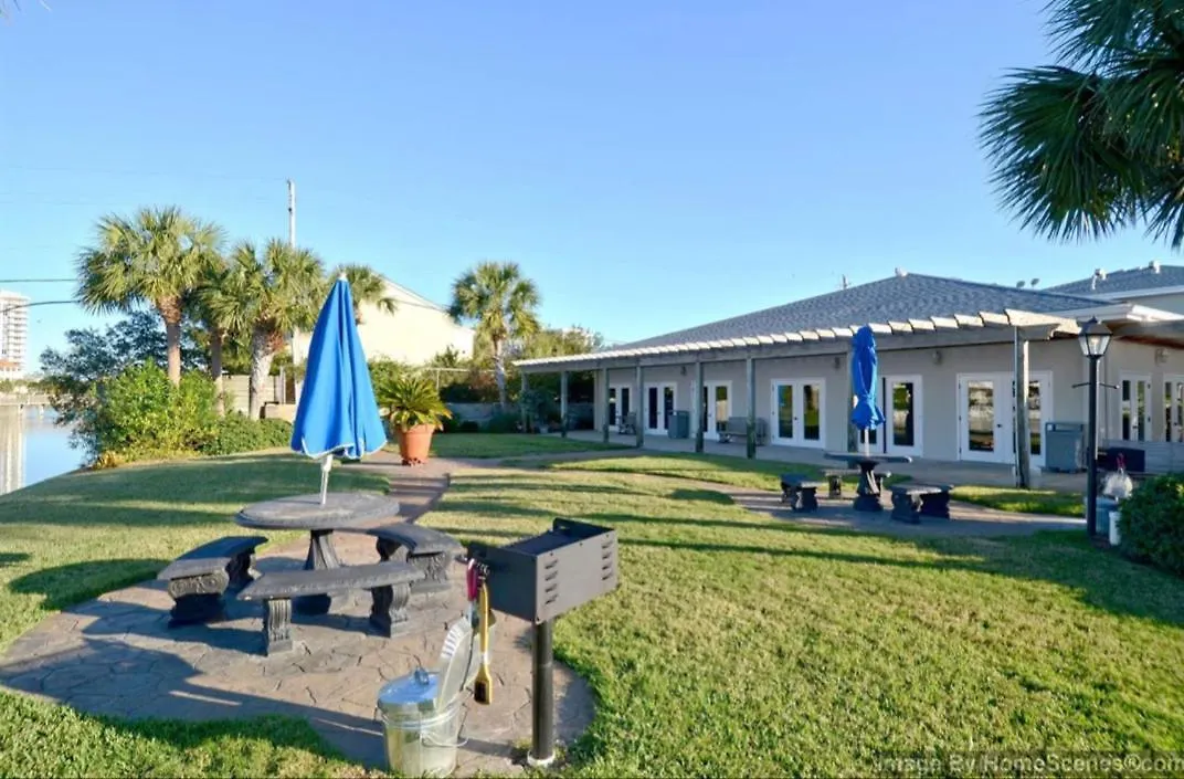 Aparthotel Beach Front Relaxing Get Away On Beautiful Destin Emerald Coast United States